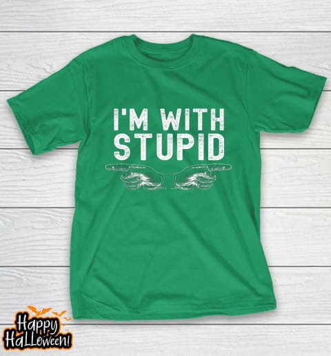 i m with stupid funny easy halloween t shirt 698 gnvc2r