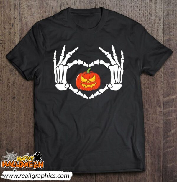 skeleton hand with love pumpkin trick or treat halloween shirt 792 mum8j