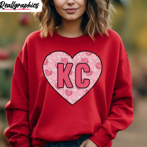 kc-vday-heart-cake-crewneck-unique-kansas-city-chiefs-valentines-day-shirt-sweater-2